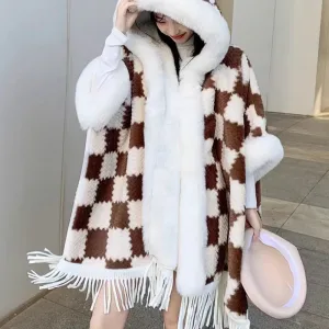 poncho à carreaux contrastés pour une élégance hivernale