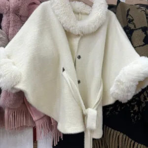 Poncho en laine chaud pour Femmes, Cardigan en cachemire blanc à fausse fourrure, manteau à boutons, ample, poncho en laine chaud pour l'hiver, avec manches chauve-souris et boule.
